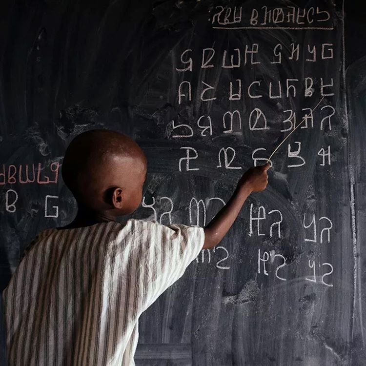 Microsoft giới thiệu phiên bản số hóa của ngôn ngữ Pulaar nhằm bảo tồn văn hóa và ngôn ngữ Tây Phi đang dần biến mất