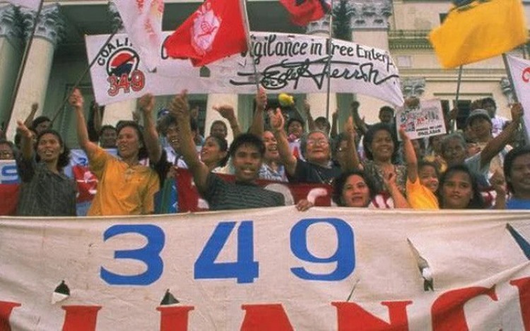 Biểu tình dữ dội ở Philippines năm 1992