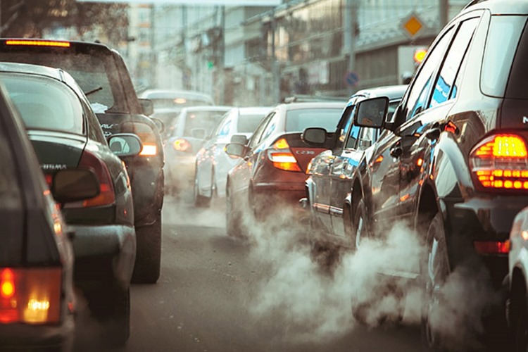 Khí Carbon Dioxide được thải ra từ các phương tiện chạy bằng nhiên liệu hóa thạch